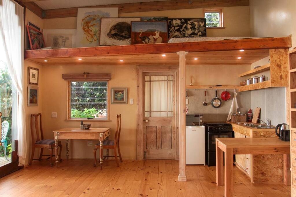 Quirky Eco-Friendly Artist Studio Cape Town Exterior photo
